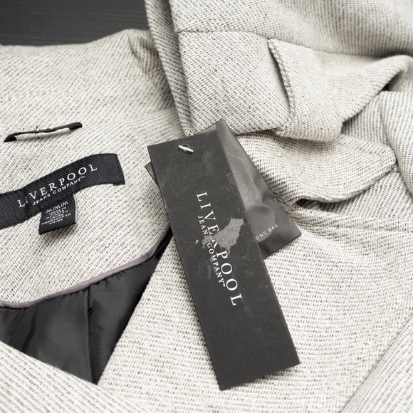 Liverpool - Gray Double-Breasted Peacoat with Removable Hood - Picture 9 of 11